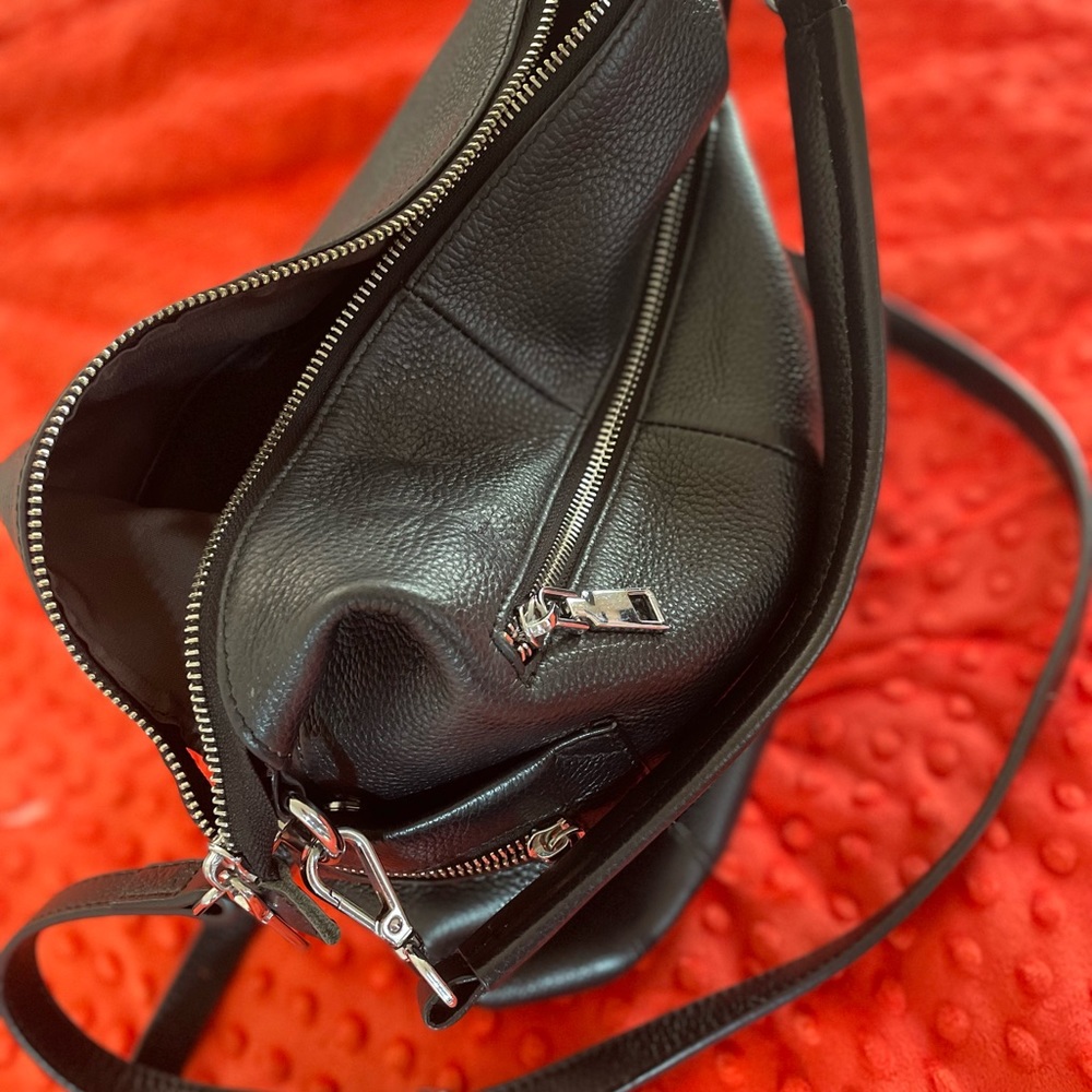 Slouchy hobo bag with shoulder strap